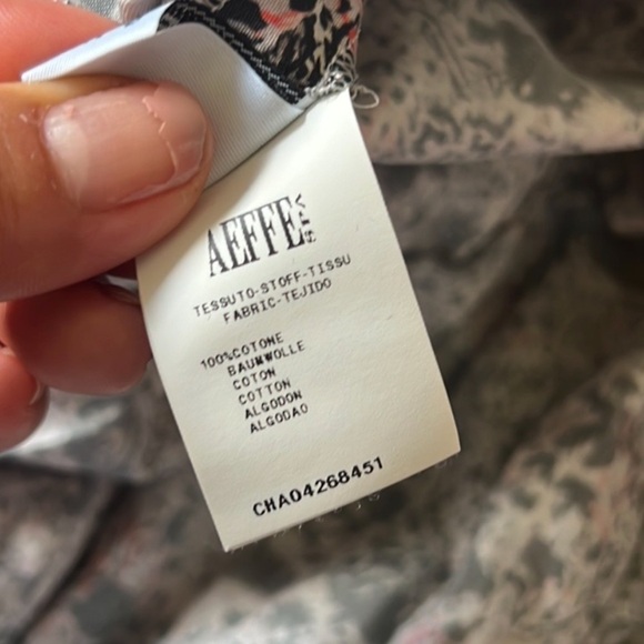 Floral Button-Up Dress - Picture 11 of 13